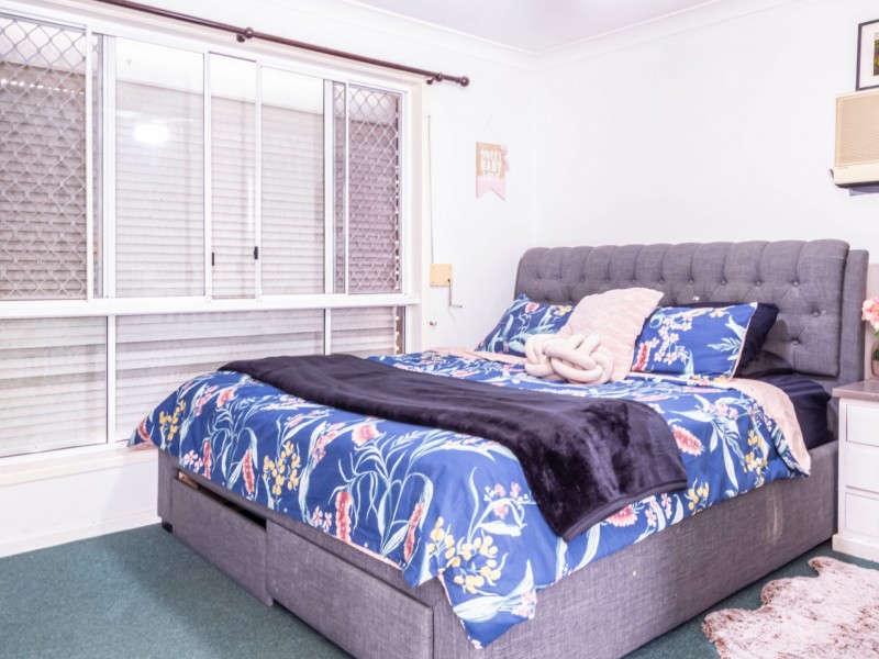 12 Ethion Drive, Regents Park QLD 4118