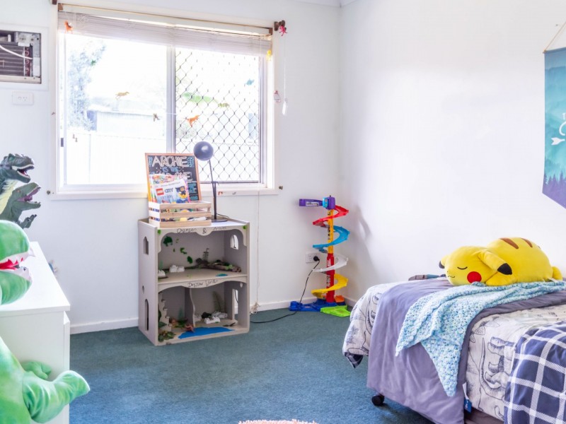 12 Ethion Drive, Regents Park QLD 4118