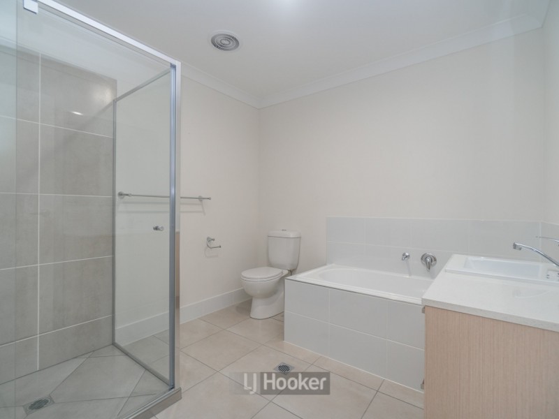 41A Bloomfield Avenue, Park Ridge QLD 4125