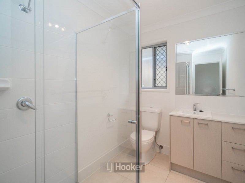 41B Bloomfield Avenue, Park Ridge QLD 4125