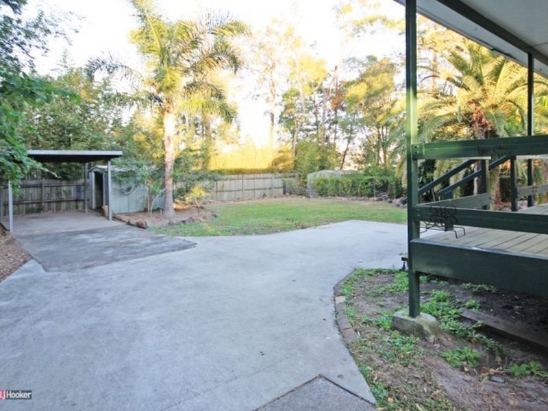 101 Conifer Street, Hillcrest QLD 4118