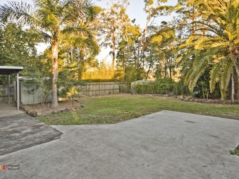 101 Conifer Street, Hillcrest QLD 4118