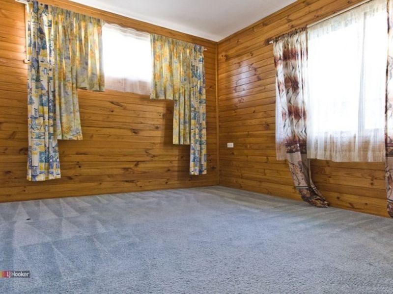 101 Conifer Street, Hillcrest QLD 4118