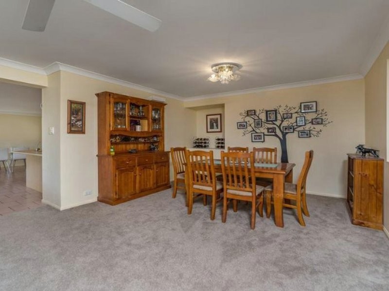 6 Cheltenham Place, Forest Lake QLD 4078