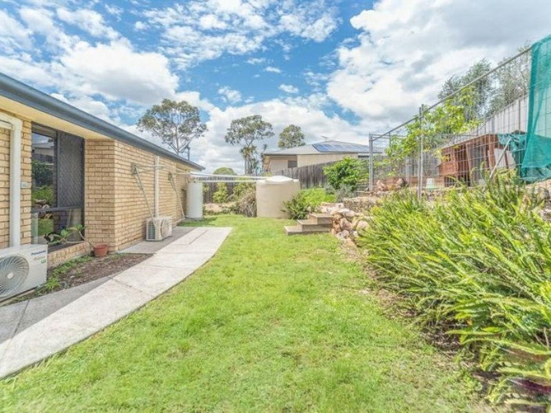 6 Cheltenham Place, Forest Lake QLD 4078