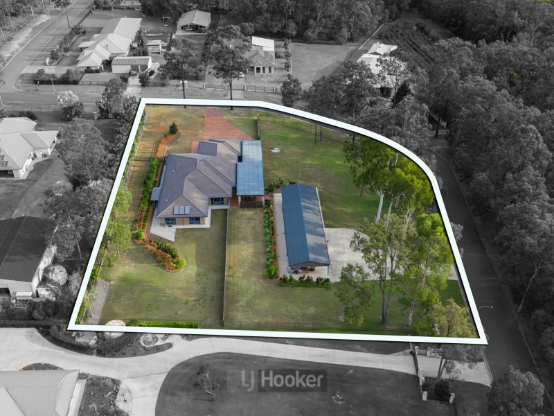7-19 Woodend Court, Park Ridge QLD 4125
