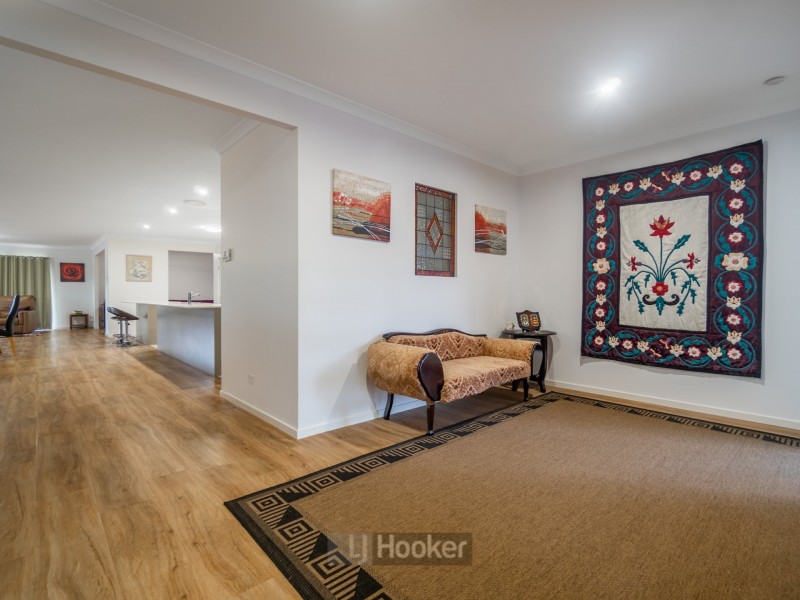 7-19 Woodend Court, Park Ridge QLD 4125