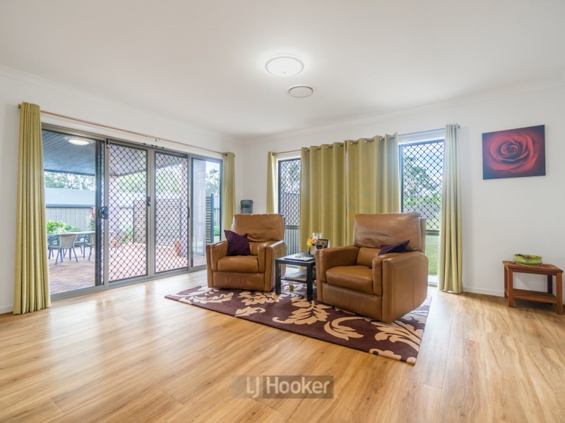 7-19 Woodend Court, Park Ridge QLD 4125