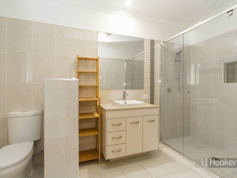 7-19 Woodend Court, Park Ridge QLD 4125