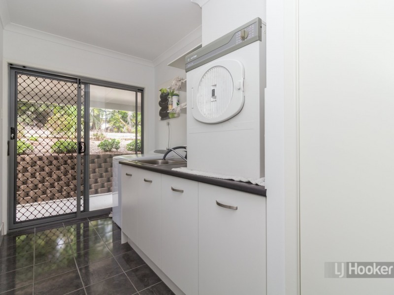 7-19 Woodend Court, Park Ridge QLD 4125