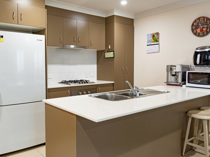 17 Chandon Court, Hillcrest QLD 4118