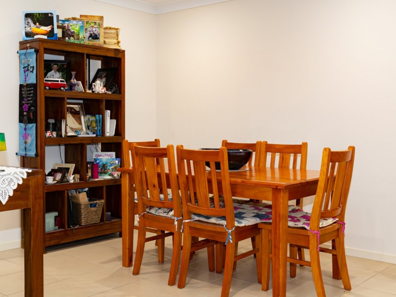 17 Chandon Court, Hillcrest QLD 4118