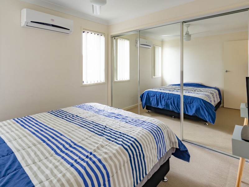 17 Chandon Court, Hillcrest QLD 4118