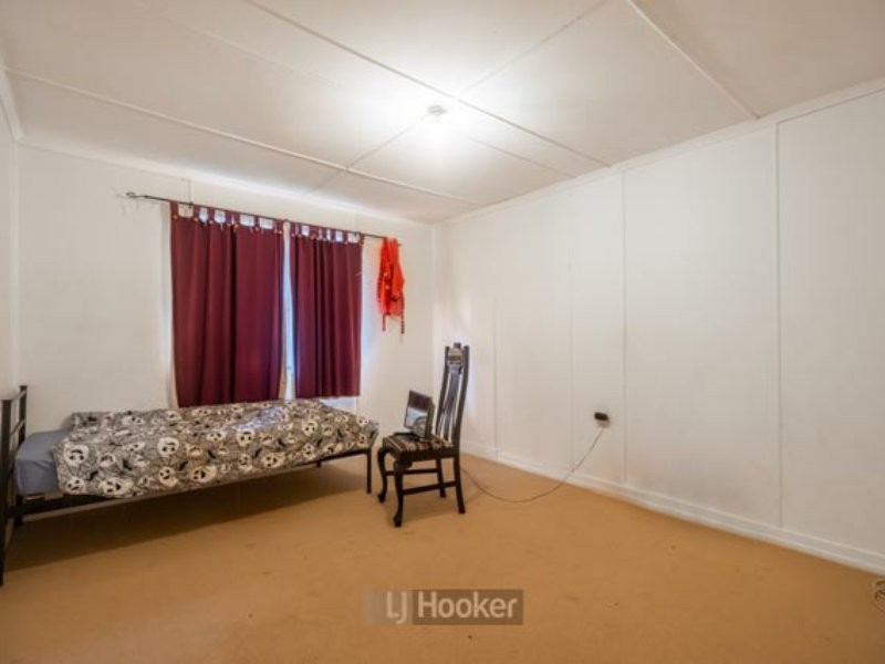 20 Clifton Street, Booval QLD 4304