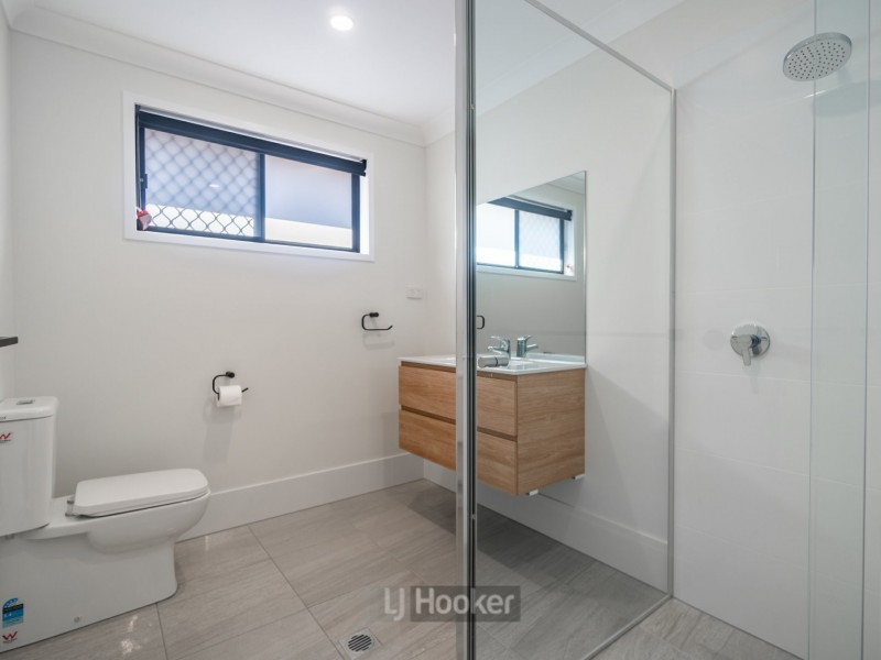 352 Waller Road, Park Ridge QLD 4125