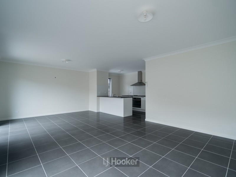 10 Mt Greville Way, Park Ridge QLD 4125