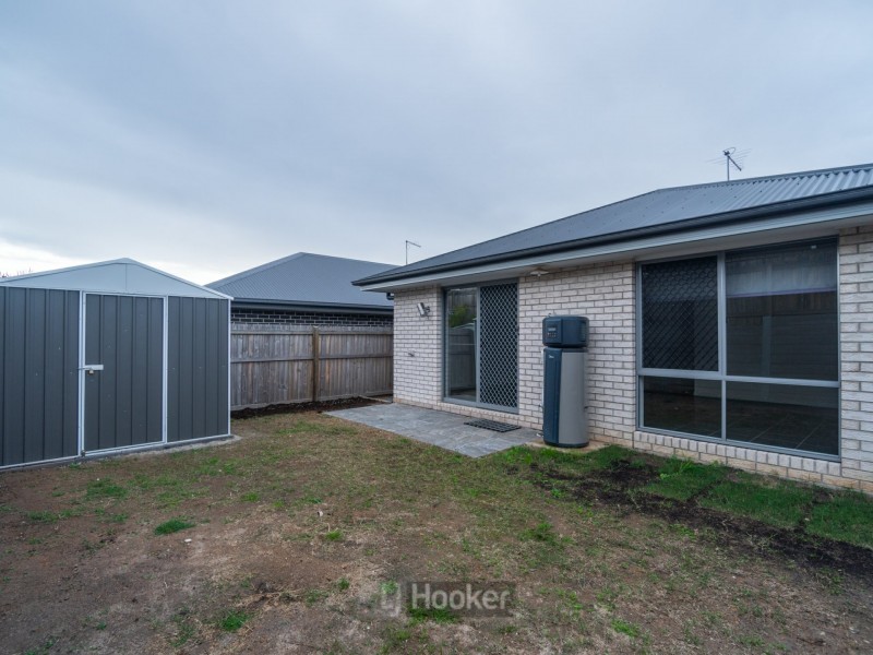 10 Mt Greville Way, Park Ridge QLD 4125