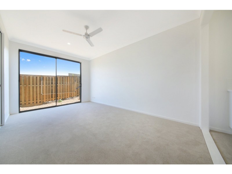 8 Tash Court, Waterford QLD 4133