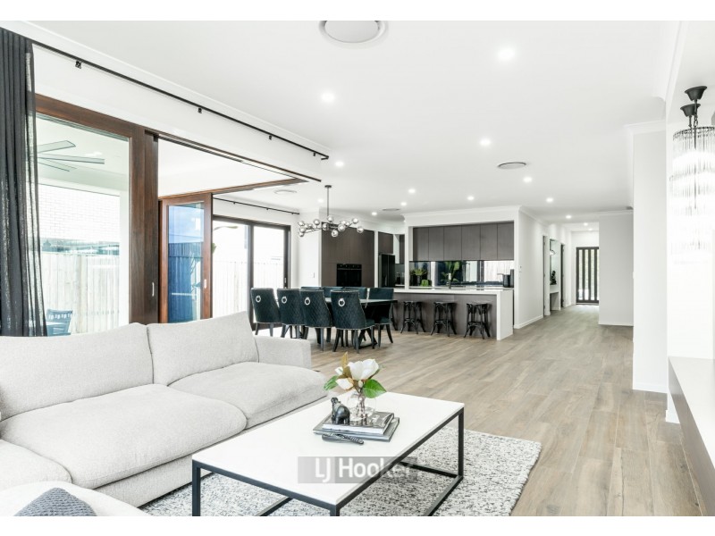 34 Abbeydale Road, Greenbank QLD 4124