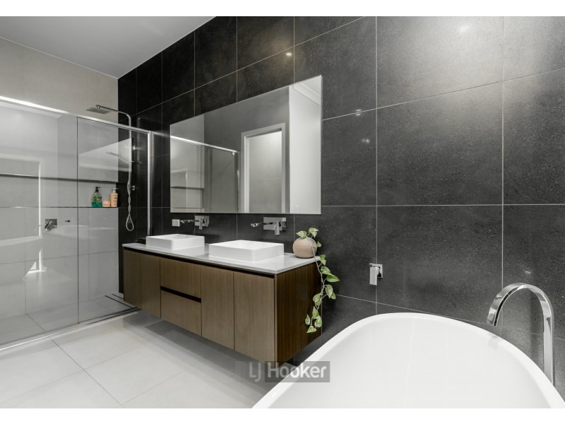 34 Abbeydale Road, Greenbank QLD 4124