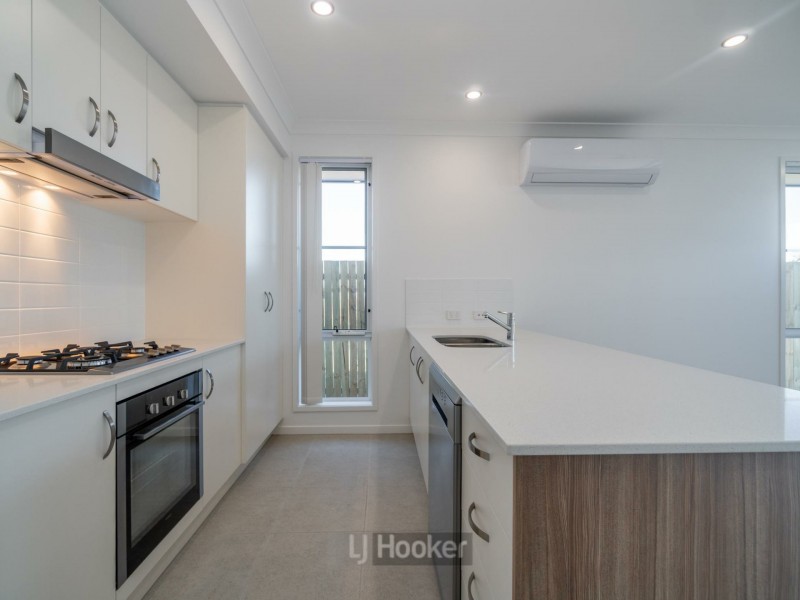 86A Mercy Circuit, Park Ridge QLD 4125