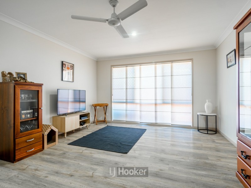 11 Piccadilly Place, Forest Lake QLD 4078