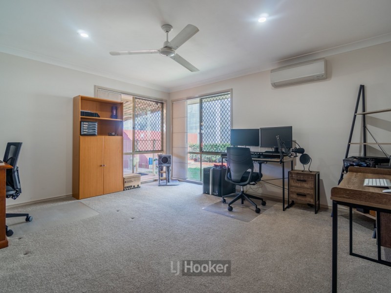 11 Piccadilly Place, Forest Lake QLD 4078