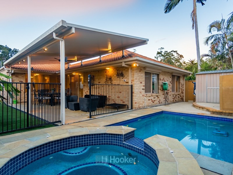 7 Coot Tha Place, Forest Lake QLD 4078