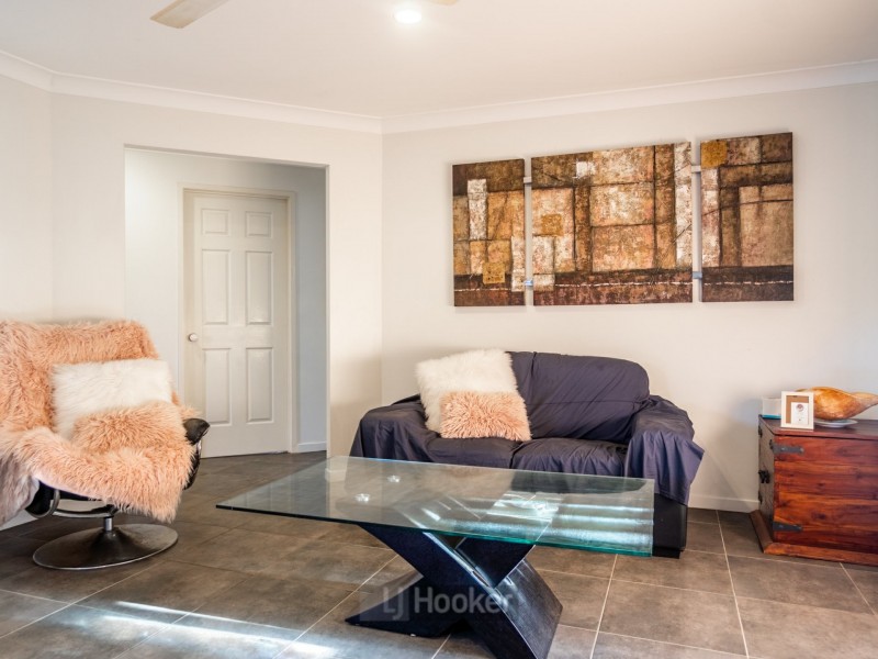 7 Coot Tha Place, Forest Lake QLD 4078