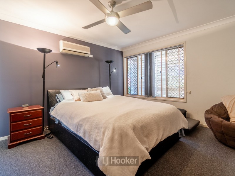 7 Coot Tha Place, Forest Lake QLD 4078