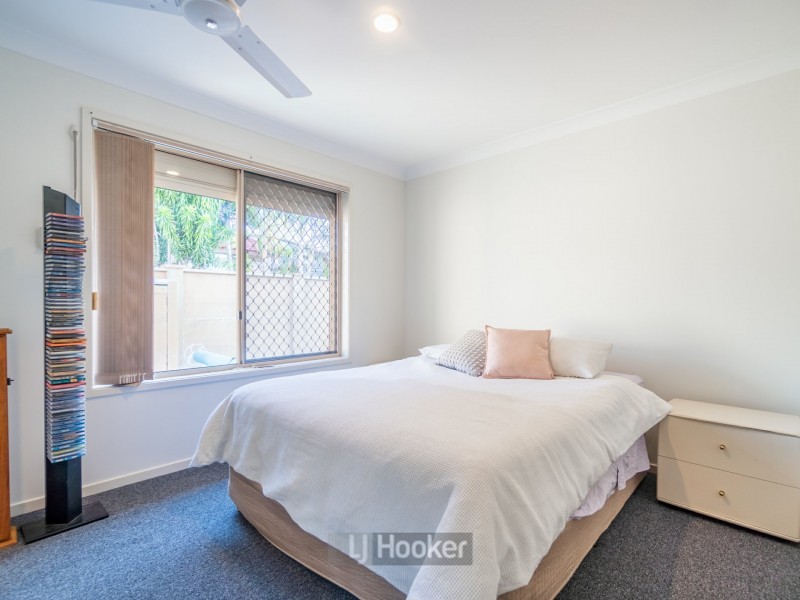 7 Coot Tha Place, Forest Lake QLD 4078