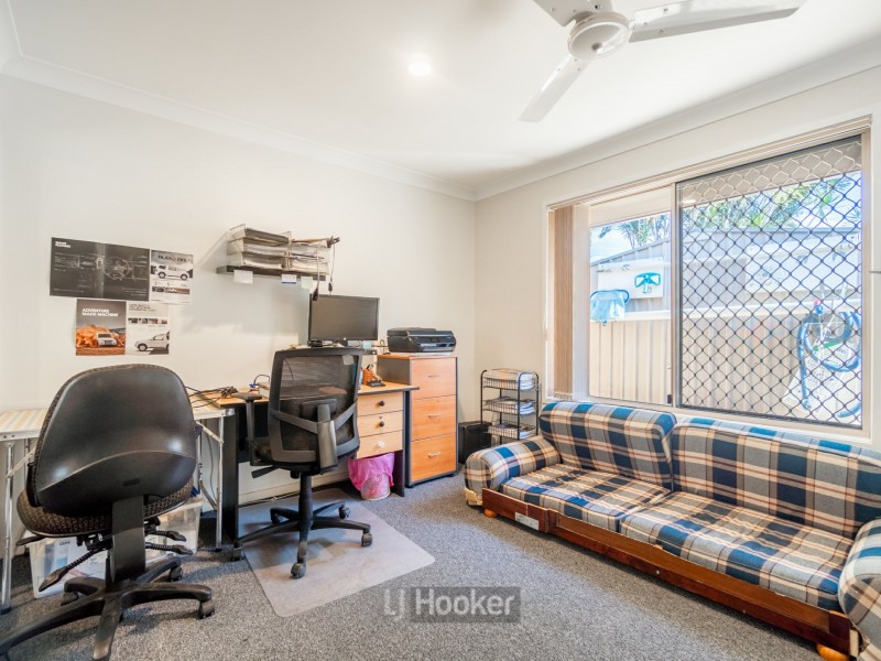 7 Coot Tha Place, Forest Lake QLD 4078