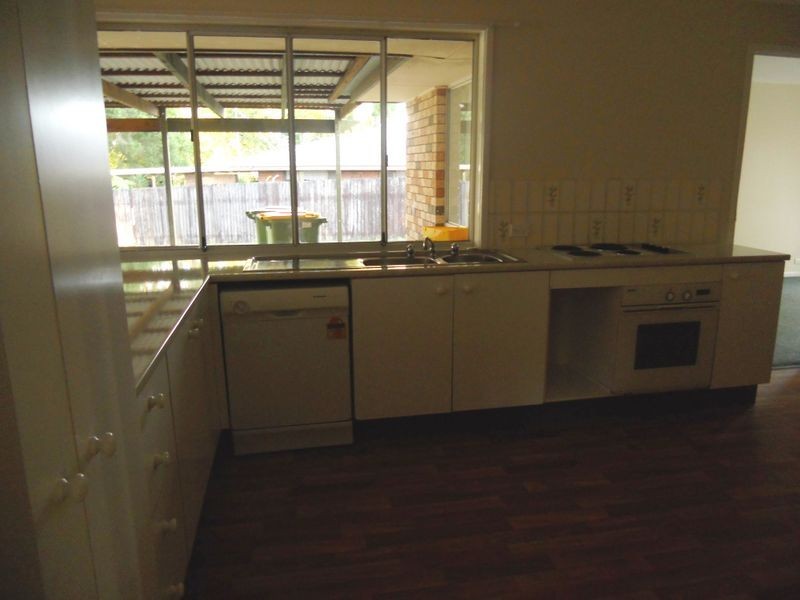 4 Rayners Place, Boronia Heights QLD 4124
