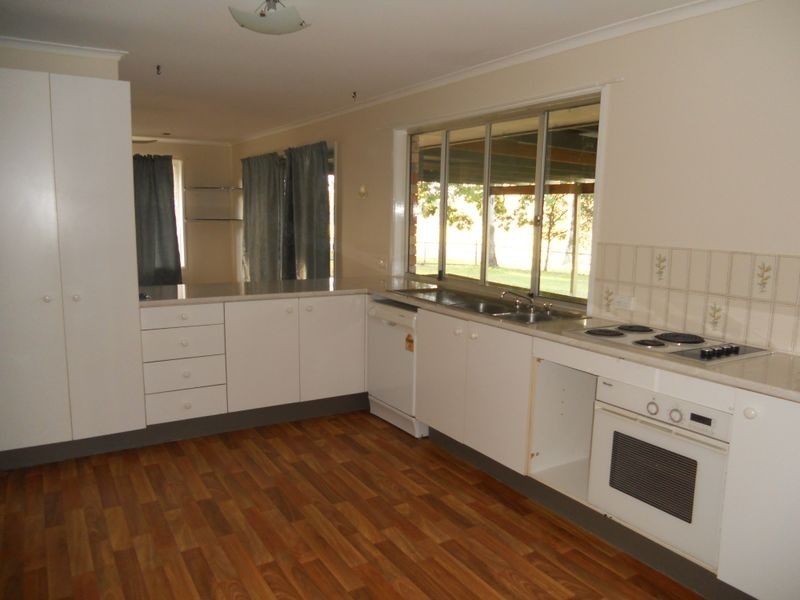 4 Rayners Place, Boronia Heights QLD 4124