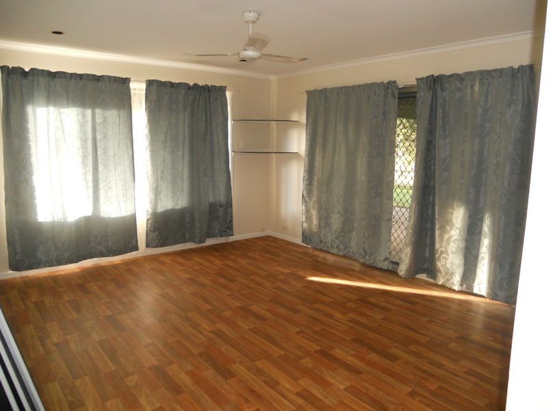 4 Rayners Place, Boronia Heights QLD 4124