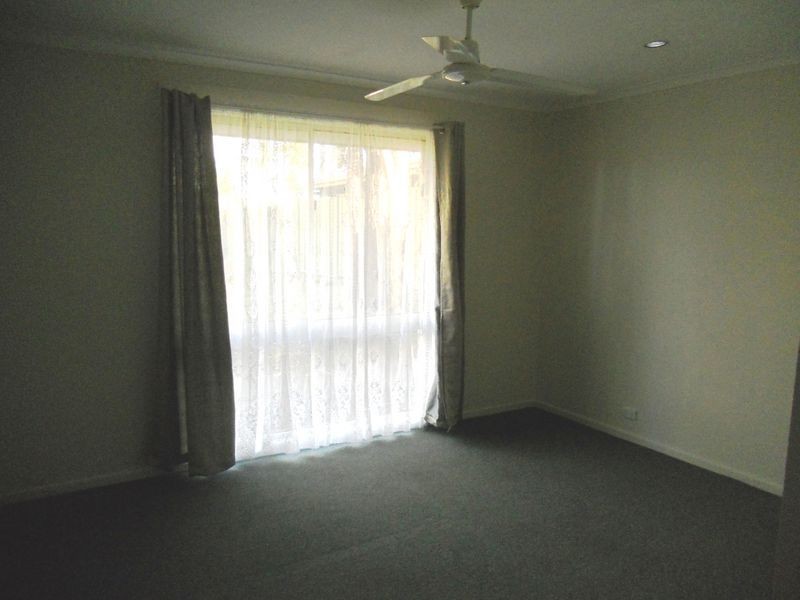 4 Rayners Place, Boronia Heights QLD 4124