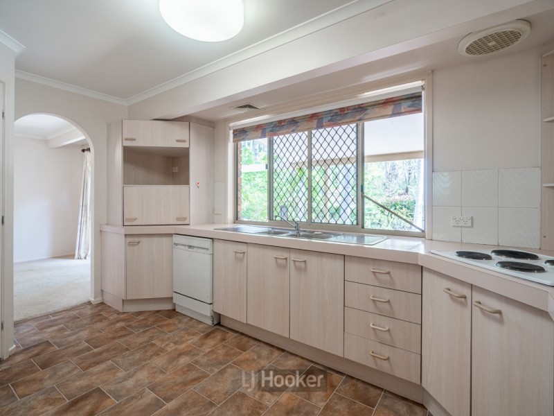 20 Wattlebrush Court, Park Ridge QLD 4125