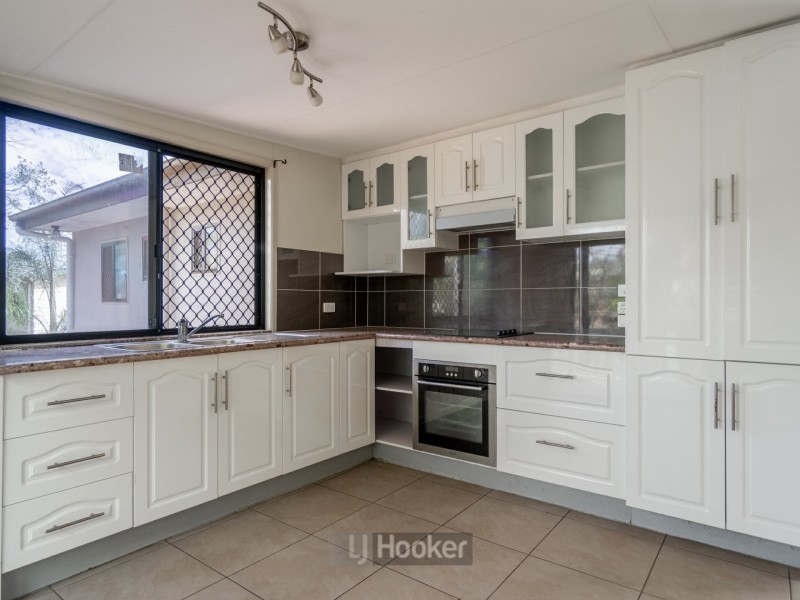 3 Lennox Court, Logan Central QLD 4114