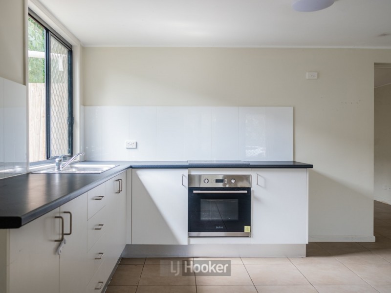 3 Lennox Court, Logan Central QLD 4114