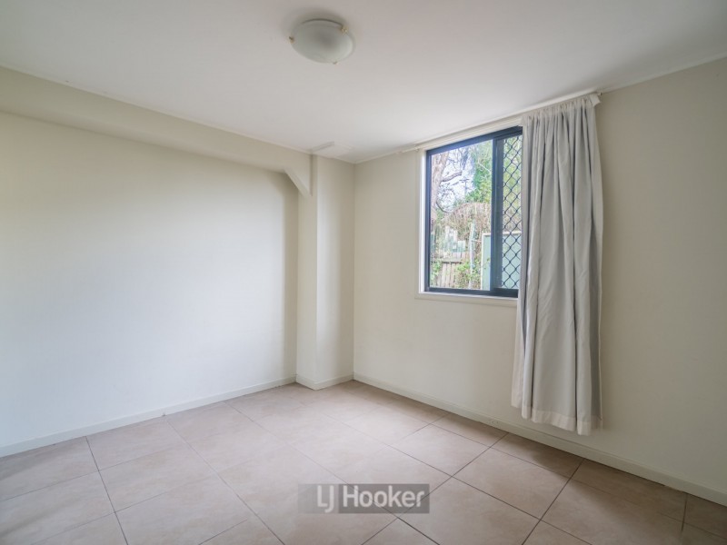 3 Lennox Court, Logan Central QLD 4114