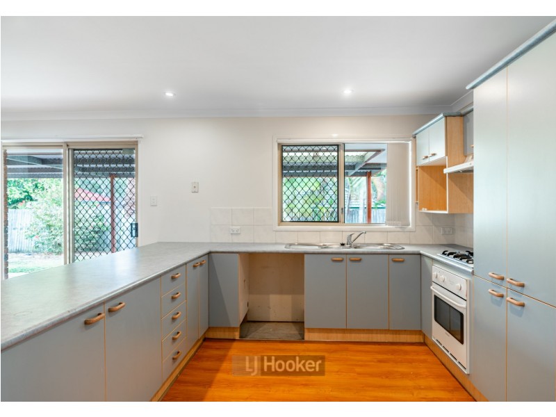 5 Noble Court, Regents Park QLD 4118