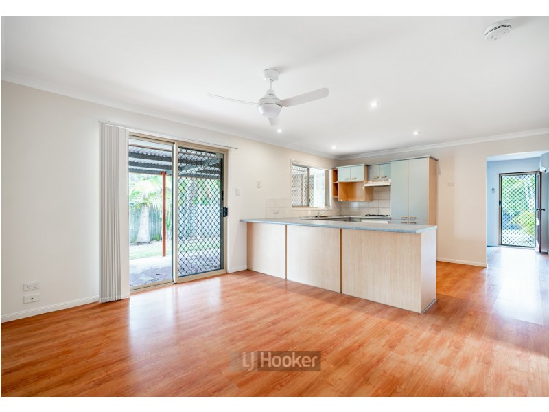 5 Noble Court, Regents Park QLD 4118