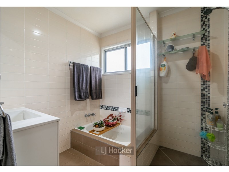 14 Bushmills Court, Hillcrest QLD 4118