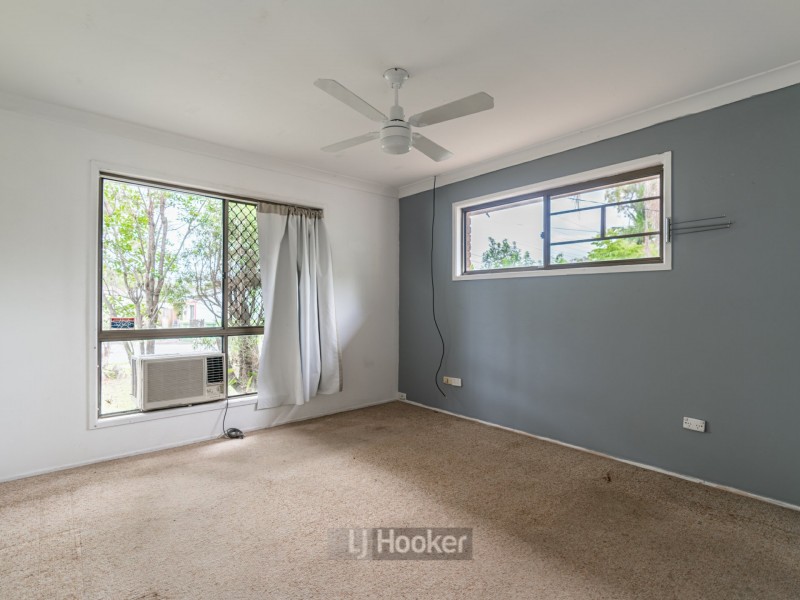 8 Centaurus Crescent, Regents Park QLD 4118