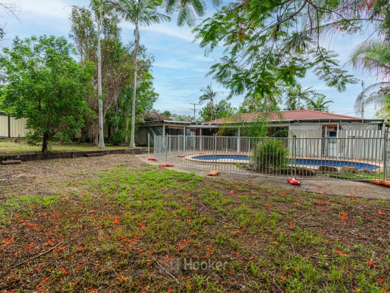 8 Centaurus Crescent, Regents Park QLD 4118