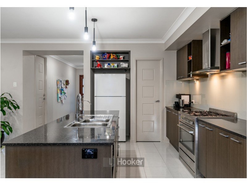 42 Steelwood Street, Heathwood QLD 4110