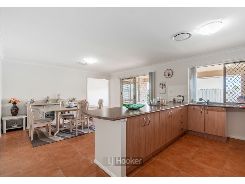 1 Thames Drive, Regents Park QLD 4118