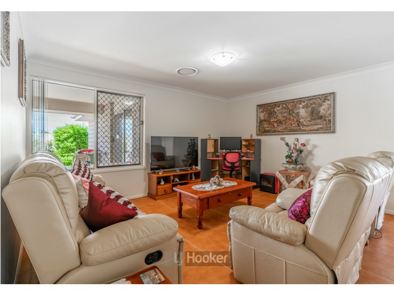 1 Thames Drive, Regents Park QLD 4118