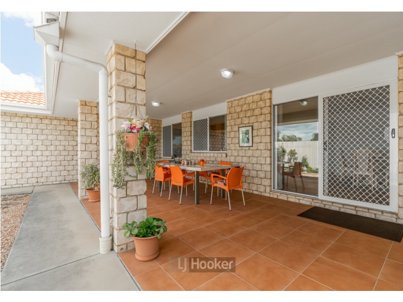 1 Thames Drive, Regents Park QLD 4118