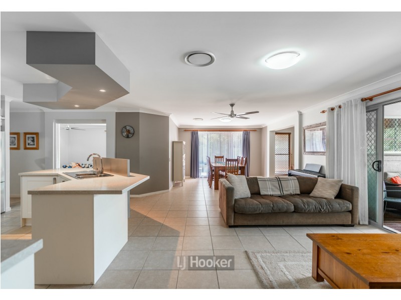 36 Paperbark Crescent, Heathwood QLD 4110